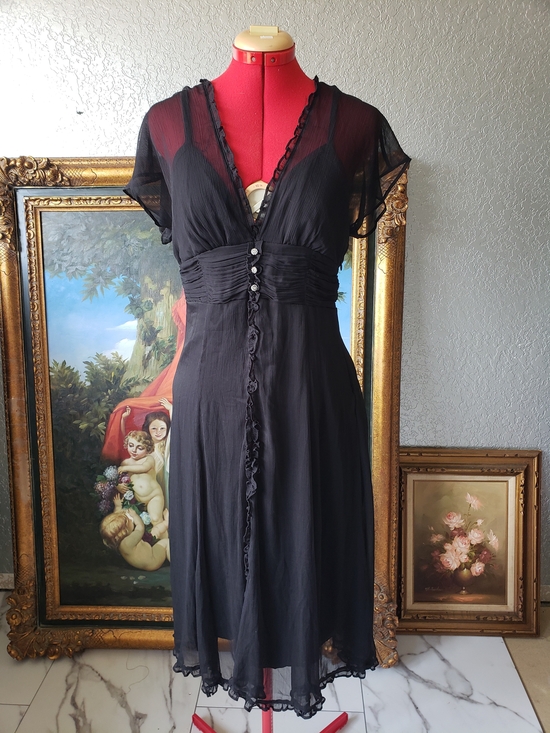 jonathan martin Dresses & Skirts - jonathan martin Black Sheer V-Neck Ruffle-Trim Midi Dress
